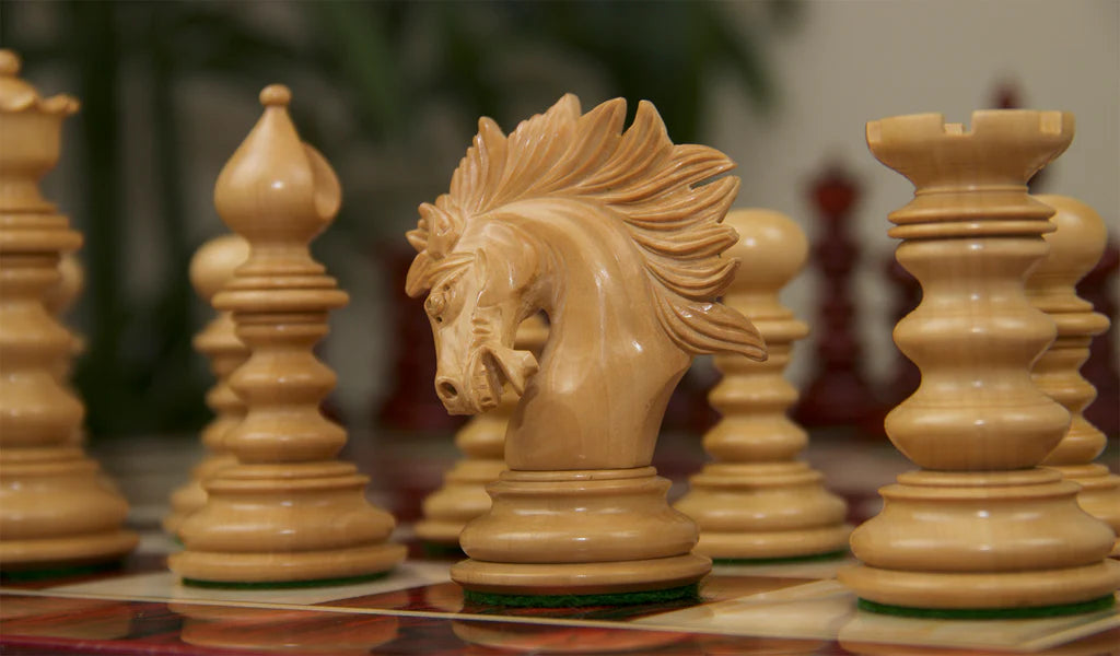 The St. Petersburg Luxury Artisan Series Chess Pieces in Ebony / Box Wood -  4.2 King with Storage Box